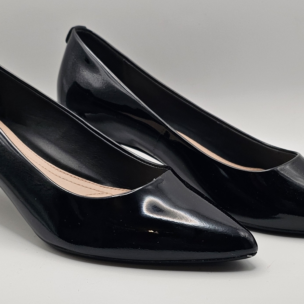 Taryn Rose Black Women's Shoes - Picture 2 of 5